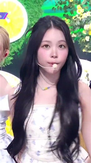 Hearts2Hearts - Lemon Tang #ハーツトゥハーツ #하츠투하츠 #Hearts2Hearts #Shorts #MusicBank | KBS WORLD TV