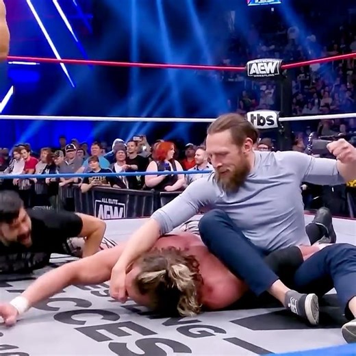 Kenny Omega gets KO'd 💥