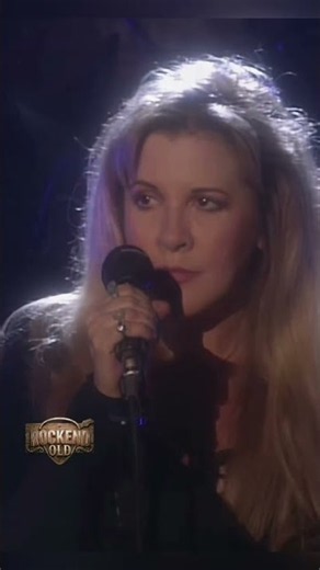 Stevie Nicks & Fleetwood Mac Showing a Different Side#rockandroll #legend #classicrock #fleetwoodmac