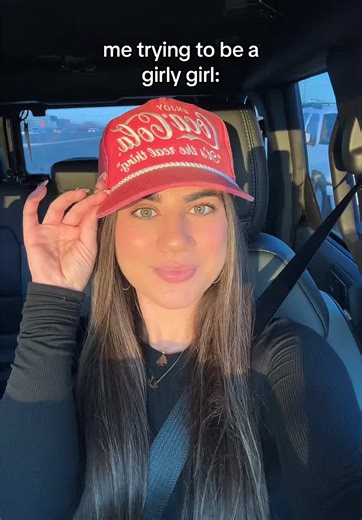 Yup I’m a female who wears my hats backwards 😏 #oneoftheboys #girlygirl