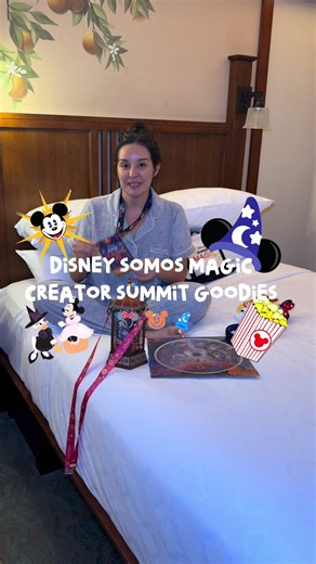This feels so surreal to be here with @Disney Parks 😍🐭✨ #disneysomosmagic