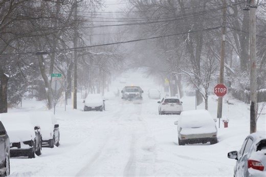 Heavy Snow Warning as 5 Inches to Hit: ‘Nearly Impossible’ Travel