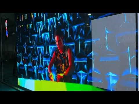 The stunning 4x3M holographic invisible screen!