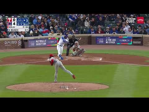 Goose On The Loose At Wrigley Field 😂 ⚾