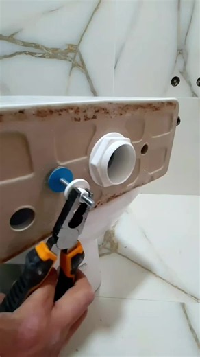 How to Install a Western-style Toilet: Water and Drain Connections