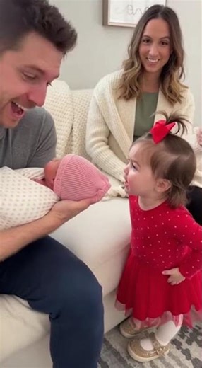 “You Tricked Me Daddy!” — Jealous Toddler Steals the Show 😤