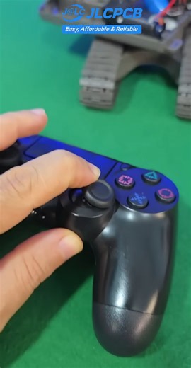 Automatizando escavadeira RC com controle PS4!