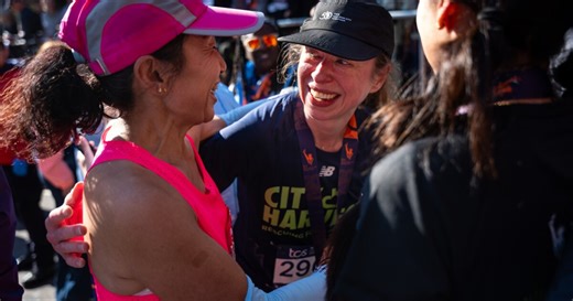 Chelsea Clinton uses alias, finishes Boston Marathon with police running alongside