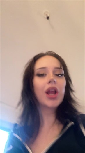 Alternative Makeup and Outfit Ideas for an Alt Look