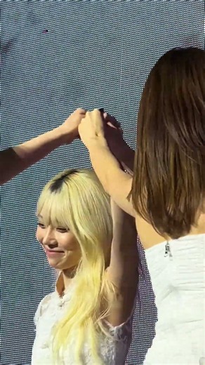 [4K] 261006 aespa KARINA 'KISS N TELL' Focus @ LIVE TOUR - SYNK : COMPLæXITY in OAKLAND Arena