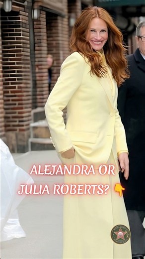 Why Did Both Women Wear Yellow for Richard Gere? 😱💛 #richardgere #juliaroberts #couplegoal #shorts