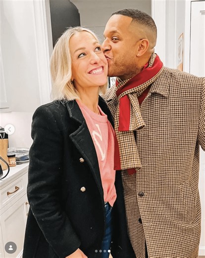 Craig Melvin Celebrates 15th Anniversary to Wife Lindsay Czarniak With Sweet Wedding Photos