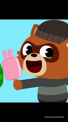 Catch The Ice Cream Thief! 🚨🚔 | Naughty Racoon #JunyTony #shorts #funny