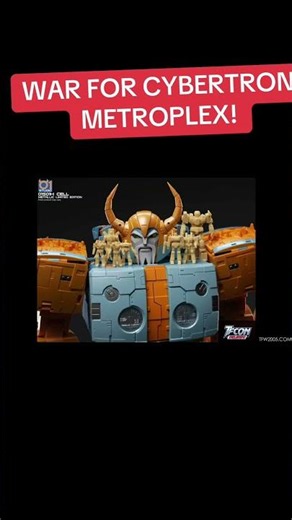 01 Studio Reveals WAR FOR CYBERTRON METROPLEX!