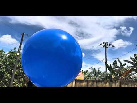 CRAZY!! 36-inch Jumbo Balloon Fully Inflated and Then Released 😳🎈