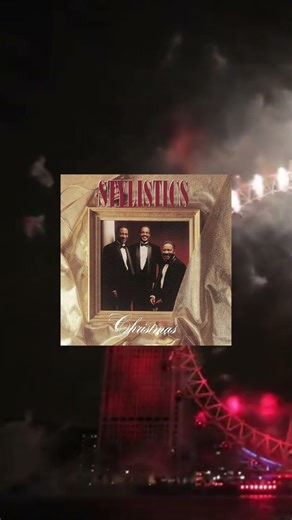 Happy New Year 🎇 #newyears #auldlangsyne #thestylistics