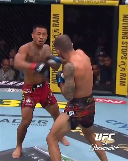 WHAT A FIGHT SO FAR #ufc331