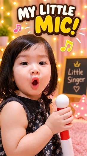 She Found Her Own Little Microphone! 😂🎤 #childhoodmemories #babygirl #baby #cutebaby #familymemories