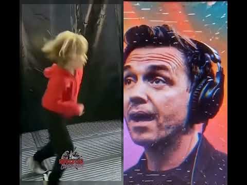 Youngest Son of British Superstar, Mimic Dad Onstage Move 🤩 #classicrock #rollingstones #mickjagger