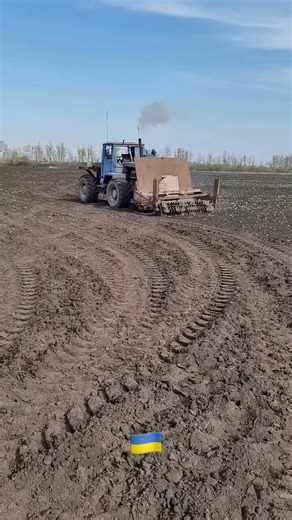 How Ukrainian fields are planted now: first, a remote-controlled field demining machine has to be used.📹 Maks Agricultural Machinery/Facebook