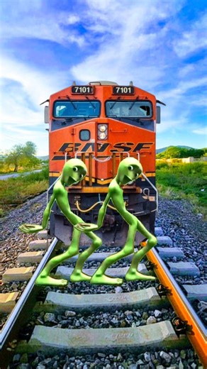 alien dance challenge cartoon video train Attack Alien Dance