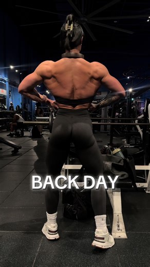 FULL BACK DAY 🫡 (Redbull not included) . Single Arm Cable Pullovers 3x12 DB Rows 3x10-12 (heavy af) Wide Grip Lat Pulldown 3x15 Seated Cable Row 2x12-15 Single Arm Cable Pulldown 2x10-12 **All top sets until failure** . Save this for your next Back Day 🫶🏼 . If you’re really struggling to grow your back, check out my BIG BACK PROGRAM! Designed to give you all the tips & cues needed for mind muscle connection plus two full detailed back workouts to get you growing right! DM me BIG BACK🤝🏽
