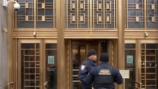 遭美强行控制后首次出庭，马杜罗：我是被绑架的！我无罪！