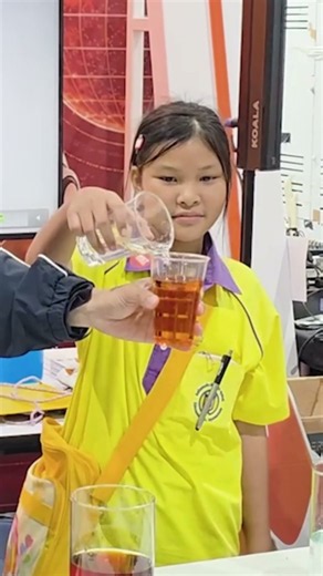 ทำไมถึงไม่เป็นสีน้ำตาลอ่อนกันนะ ใครรู้บ้าง ? | #ThaiPBSKids #shorts