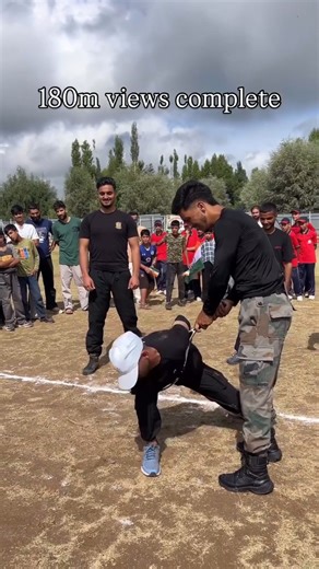 Contortionists demonstrate extraordinary flexibility due to a combination of genetics, connective tissue elasticity, joint structure, and years of controlled training. Movements such as extreme neck rotation or fitting the body through small openings rely on highly mobile joints, flexible ligaments, and muscles that can safely lengthen under load. In some individuals, looser connective tissue and greater joint range allow for movements far beyond average limits. When paired with gradual conditio