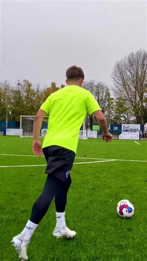 Recreating legendary long shots and volleys in Premier League history