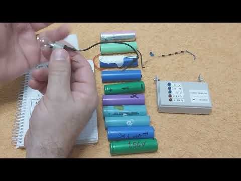 COMPROBADOR BATERIAS 18650 de 3,7V con 1 led AZUL y diodos rectificadores