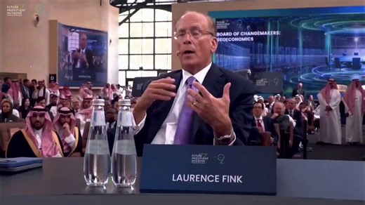 $400 TRILLION IS GOING ON-CHAIN.🇺🇸 Larry Fink just said the most important thing in finance."We're not spending enough time talking about how quickly we're going to tokenize every financial asset."Not some assets. Every asset. Not eventually. Quickly.$11,500,000,000,000 in BlackRock AUM. $15,000,000,000,000 global ETF market. $400,000,000,000,000 global asset market.All of it. Going on-chain.The biggest capital migration in financial history.