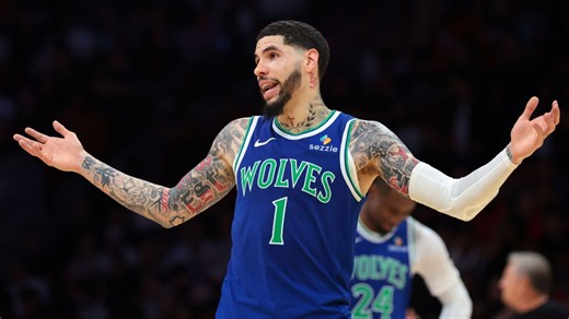 LaMelo Ball obviously traveled on way to 3-pointer, NBA refs confirm