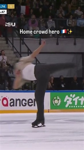 Adam Siao Him Fa wowing in front of a French crowd!