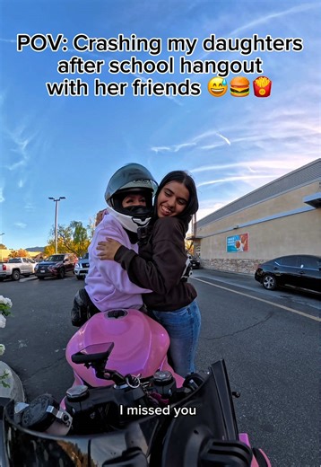My biggest flex is this is how my high schooler greets me when she sees me 🥹 she will let me crash the party any day 🫶🏽🏍️ Bike: 2021 @Kawasaki USA ZX6R Helmet intercom: @cardosystems Packtalk Pro Use code RNBARBIE for a discount Camera: @insta360 official @insta360motorcycling X5 Trauma Kit: @Traumoto Use code RNBARBIE for a discount Helmet: @Shoei Helmets USA X15 Airbag vest: @Alpinestars Tech Air 5 Riding boots: @alpinestars Stella SMX 6 v2 Vented Crash cage: @Impaktech crash cage adjustab