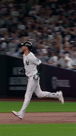 CODY BELLINGER THREE-RUN HOMER