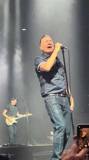Bryan Adams - Everything I Do (Live in Rostock, 30.09.2026)