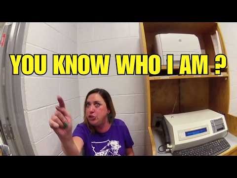 Drunk Driver Turns Out to Be Teacher, Bus Driver & Elected Judge — Cop's Stunned Reaction