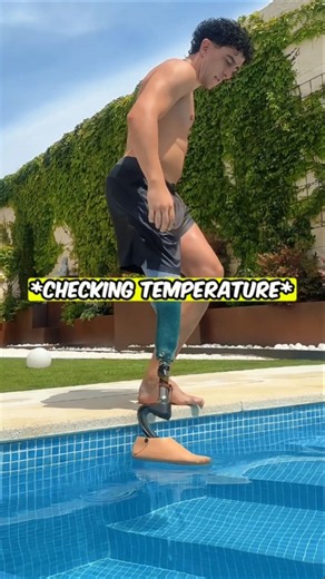 They Tried to Check the Water Temperature 😂 (@alberto_boniato/TT)