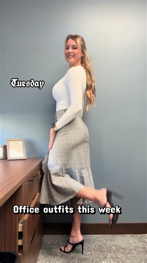 Flamingo Kick Outfit Ideas: Office Outfits This Week