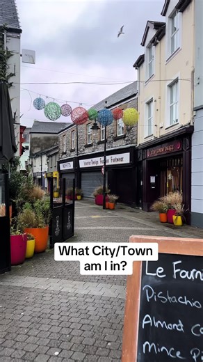 What city/town am I in?#donegal #ballyshannon #sligo #mirendatok #mirendatrip @hookedonsligofood @Hooked on Sligo Food