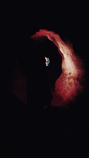 Τι πραγματικά κρύβει η Σπηλιά της Πεντέλης; #shorts #μυστηριο #τρομος