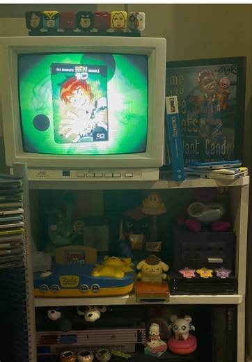 Ben 10 (Promo) - The Complete Season One DVD Commercial Network: Cartoon Network Physical Media: Ed, Edd n Eddy: The Complete Second Season DVD / Ed, Edd n Eddy: The Complete Series DVD Original Air Date: April 24, 2007 (DVD Release) #nostalgia #retro #2000s #cartoonnetwork #ben10