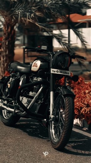 Pure Metal, Pure Emotion.#Shorts#YouTubeShorts#Viral#Trending#BikeLife#Motorcycle#RoyalEnfield#fypシ