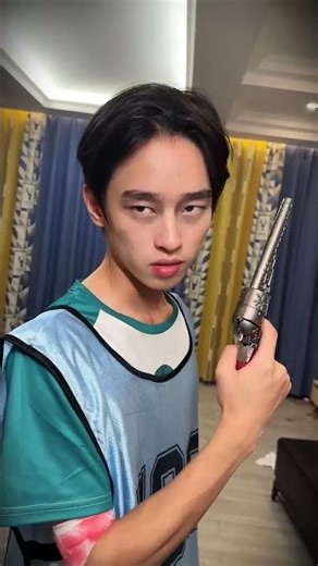 Is it time for the clown to show off?#funny