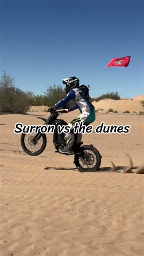 Surron lbs vs the dunes Glamis c.a rips on the light bee