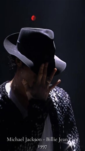 Michael Jackson - Billie Jean Live 1997