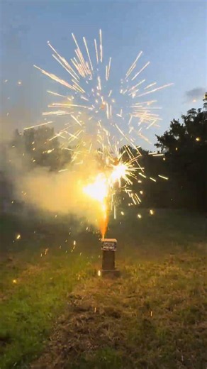 Putting ya'll onto a great fountain for this season 🤙 #july4th #fireworks