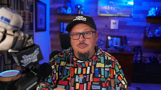 Want a better home studio setup for YouTube, podcasting, or live streaming? In this episode of The Side Hustle Suitcase, I break down my desktop studio setup and show you how I create a clean, professional look with: Sony A6300 camera - https://amzn.to/4tSIwrl Sigma 16mm f/1.4 lens - https://amzn.to/3OvPuTe Elgato Cam Link - https://amzn.to/4azfHJ7 Ecamm Live - https://ecamm.com/powwows Shure SM7B mic - https://amzn.to/478uZ5c Stream Deck - https://amzn.to/46qcVU4 Elgato Key Light - https://amzn