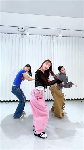 you move like an Animal 🐾 #ChoCoGlobalaudition winner #Nanaka w. #Anpan #Natsuho